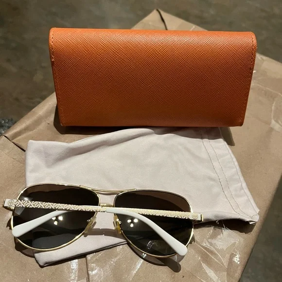 Tory Burch aviator polarized Gold Frame Sunglasses with Brown Lenses worn once Tory Burch TY6105 Sunglasses - main image 3